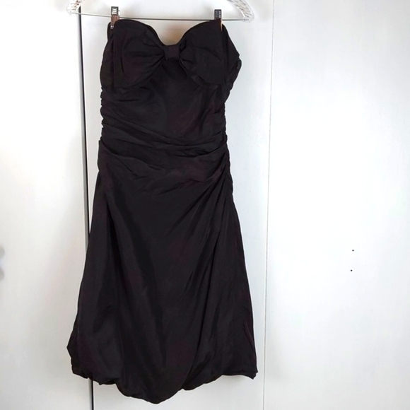 Kay Unger Black Silk Strapless Mini Dress Flounce Hem Neutral Quiet Luxury Sz.8 - Picture 1 of 11